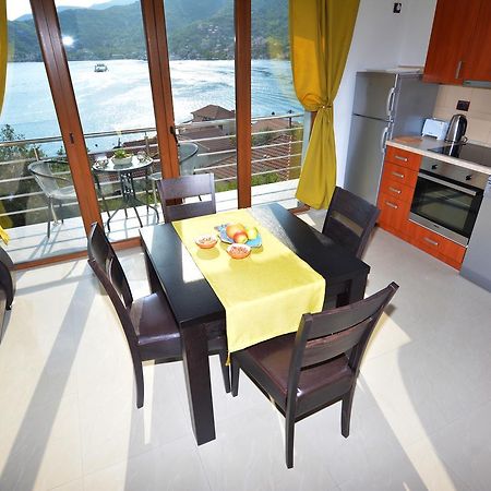 Tale House Montenegro Tivat Buitenkant foto
