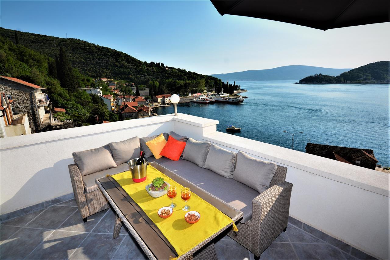 Tale House Montenegro Tivat Buitenkant foto