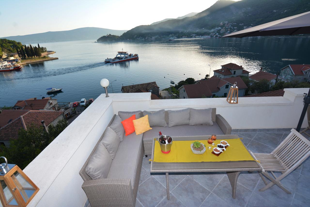 Tale House Montenegro Tivat Buitenkant foto