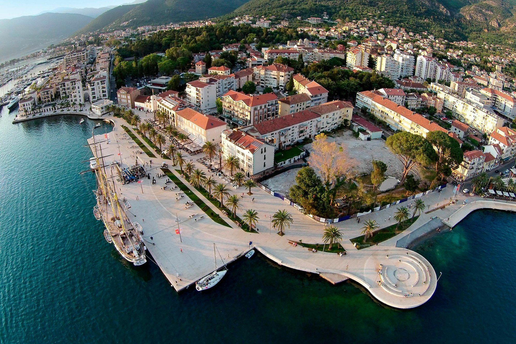 Tale House Montenegro Tivat Buitenkant foto
